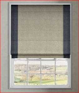 Roman blind with borders